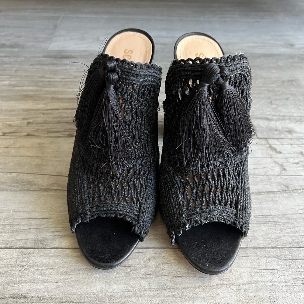 Schultz, high heels,sandals, black color, size 8
